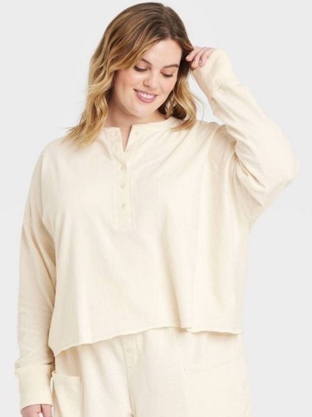 $25 NWT Universal Thread 100% Cotton Crème Lightweight Henley